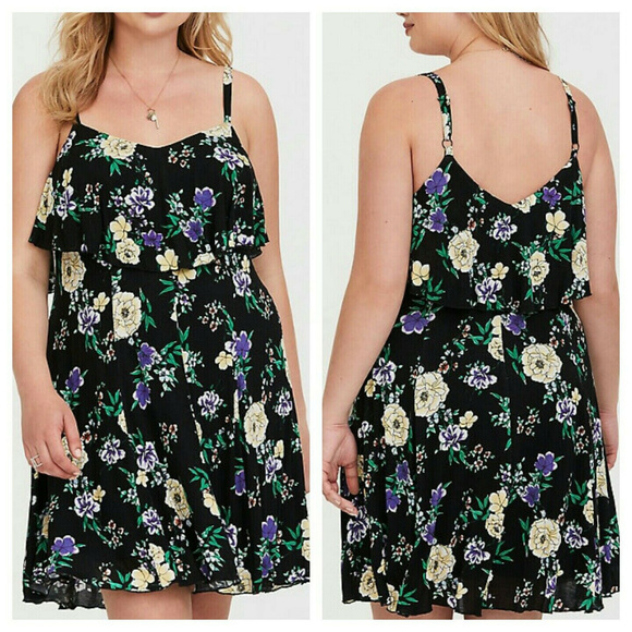 Torrid Dress Floral Skater Swing 0X NWOT - Picture 1 of 4